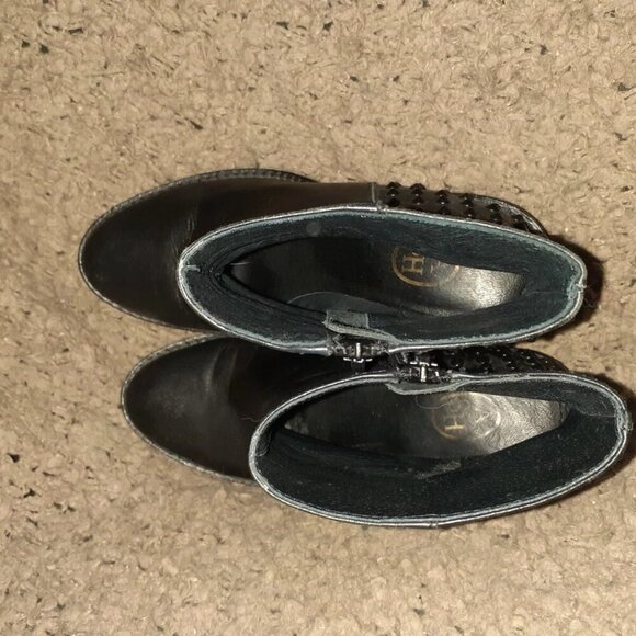 ASH-Booties-Black Leather-Side Zip-Stacked Heel-Black Studs-Sz 37-Excellent - Picture 6 of 7